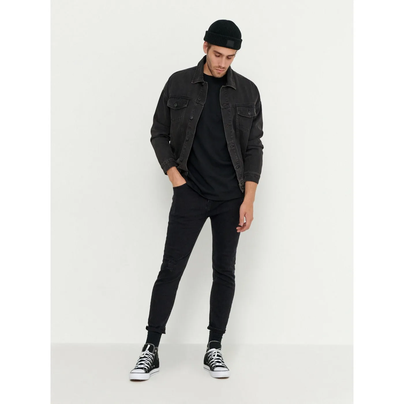 HB Black Carrot Fit Jeans