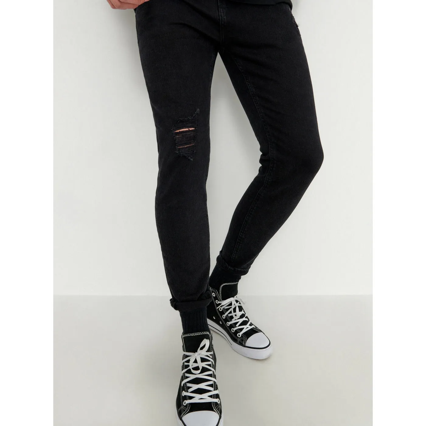 HB Black Carrot Fit Jeans