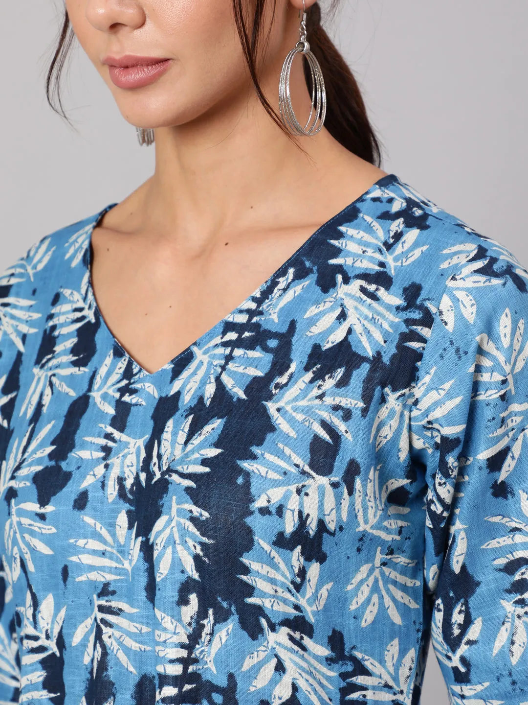 Women Blue Abstrac Printed Gathered Dress With Three Quarter Sleeves