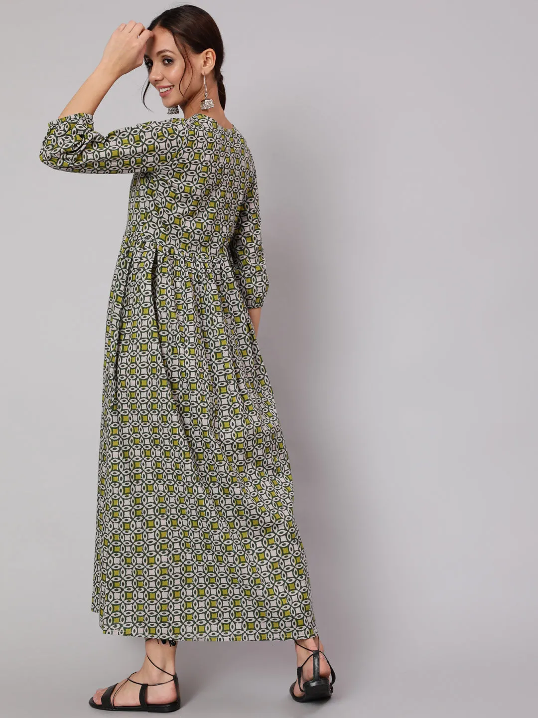 Women Grey Abstrac Printed Gathered Dress With Three Quarter Sleeves